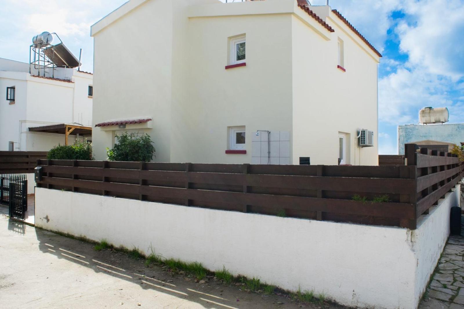Merika Complex 1 Hou.32 Larnaca Dış mekan fotoğraf