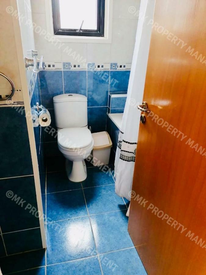 Merika Complex 1 Hou.32 Larnaca Dış mekan fotoğraf